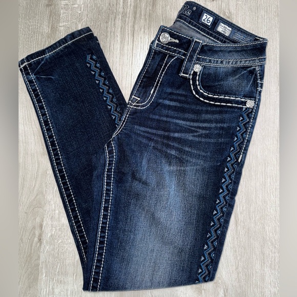 Miss Me Jeans - Picture 2 of 6